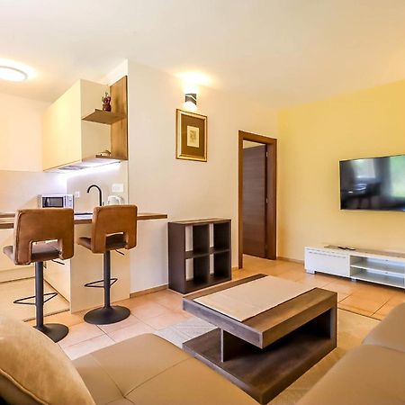 Apartments Primo - 풀라 외부 사진